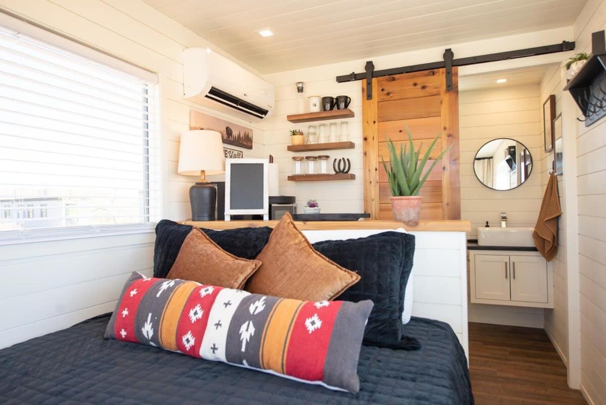 New The Buffalo-Shipping Container In Alpine Exterior foto